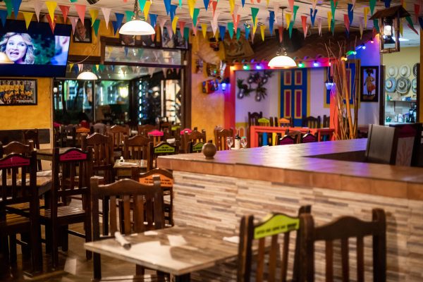 restaurant local food aruba colombia